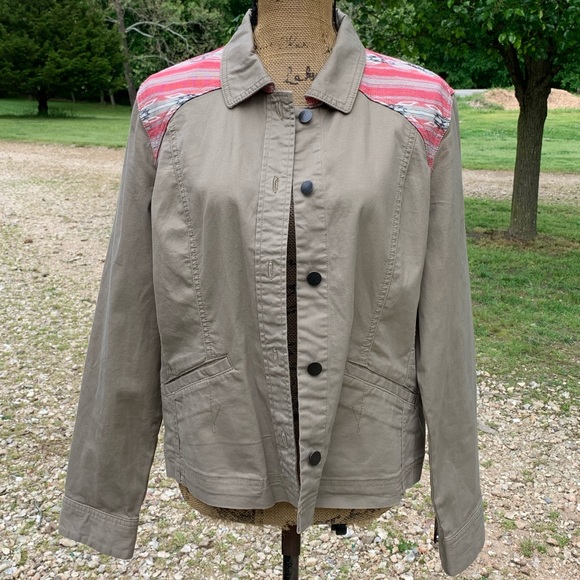 Pendleton Lightweight Jacket With Aztec Print - Picture 1 of 3